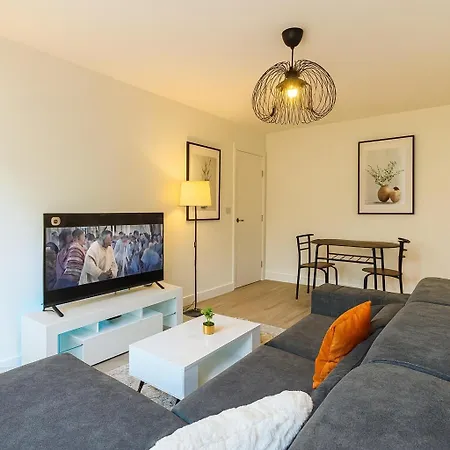 New York Luxe & Free Onsite Parking 公寓