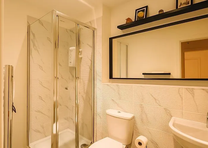 New York Luxe & Free Onsite Parking Bradford (West Yorkshire)